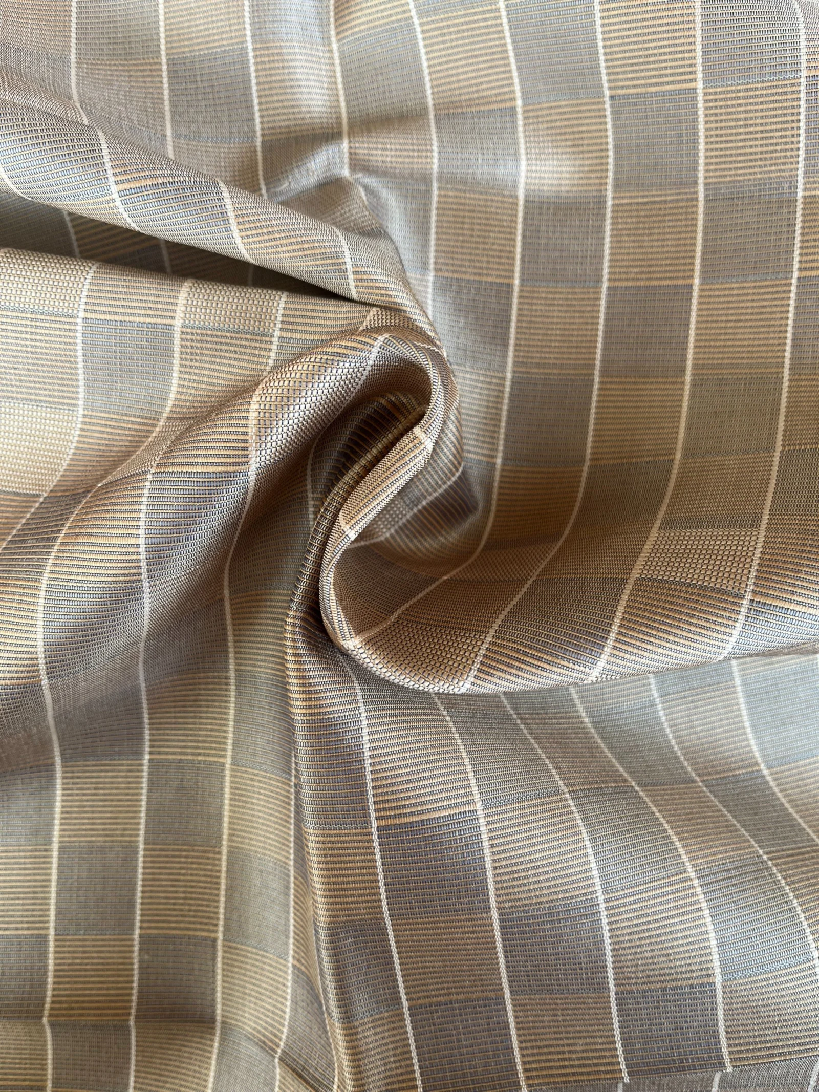 Silk Houndstooth, Brown