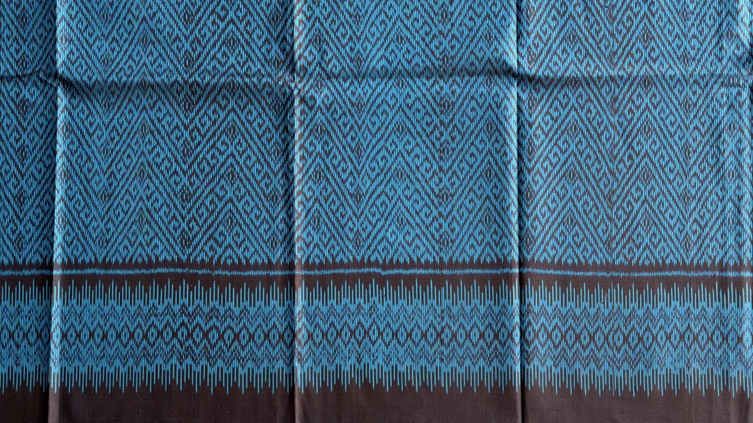 Ikat Silk, 2-Shaft, Zigzag Pattern, Dark Brown with Turquoise Ikat