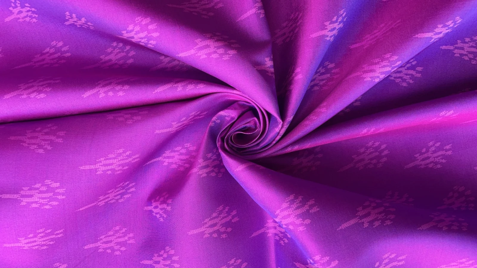 Printed Silk, Smooth Weave, Dok Peep Print, Purple