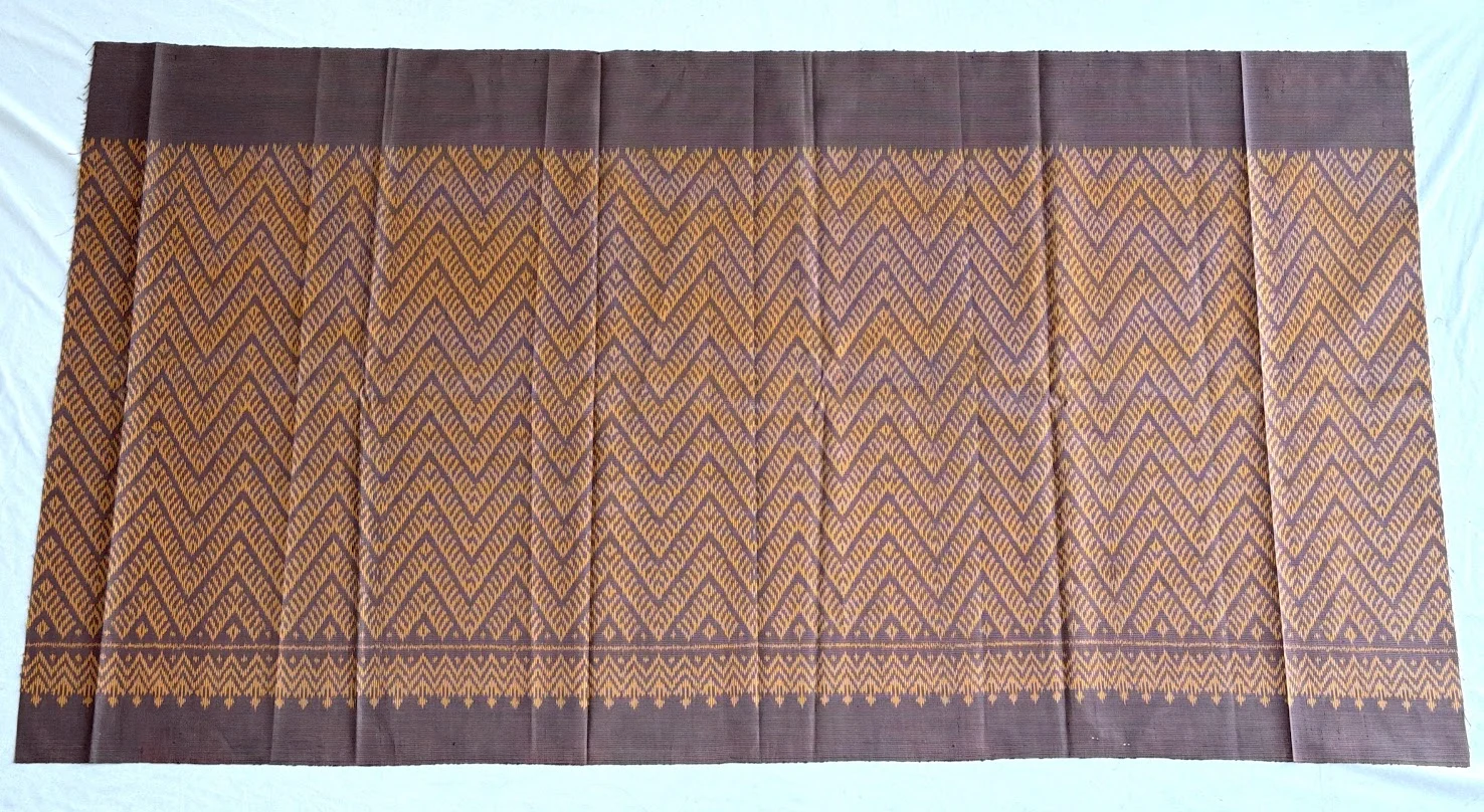 Ikat Silk, 2-Shaft, Zigzag Pattern, Brown with Yellow Ikat