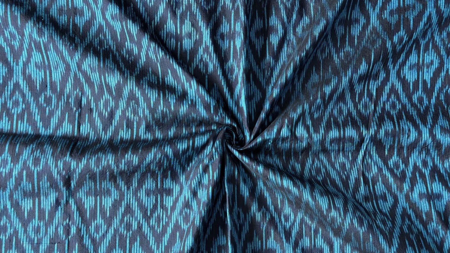 Ikat Silk, 2-Shaft, Lantern Pattern, Navy with Sky Blue Ikat