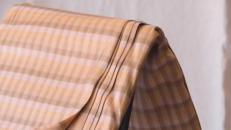 Silk, Self-Patterned Weave, 4-Ply, Brick Brown