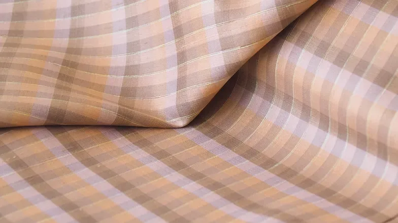Silk, Self-Patterned Weave, 4-Ply, Brick Brown