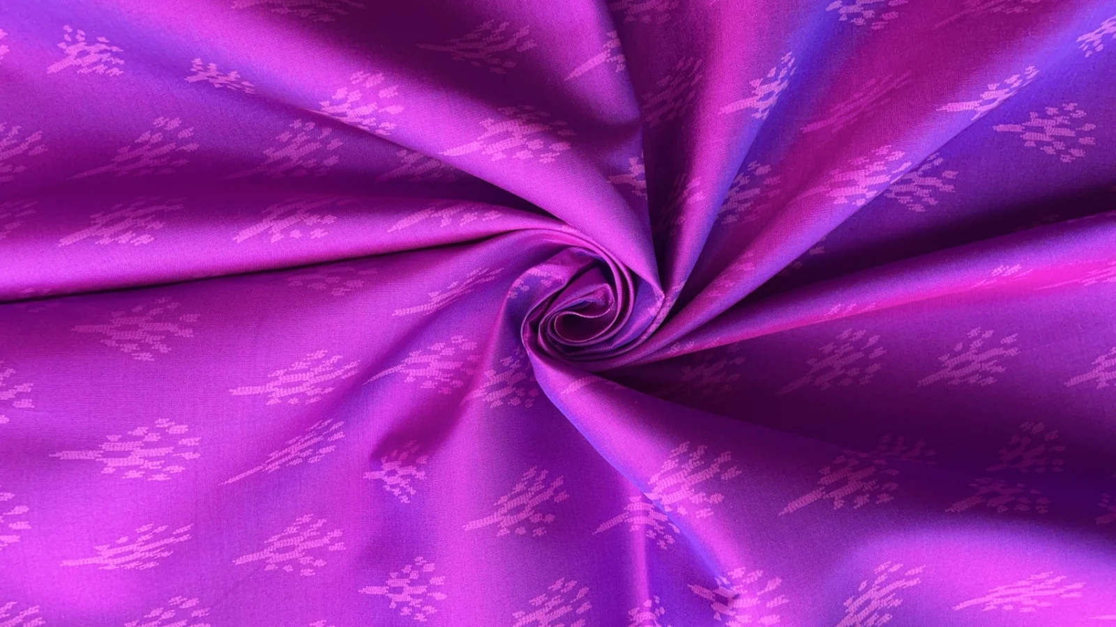 Printed Silk, Smooth Weave, Dok Peep Print, Purple
