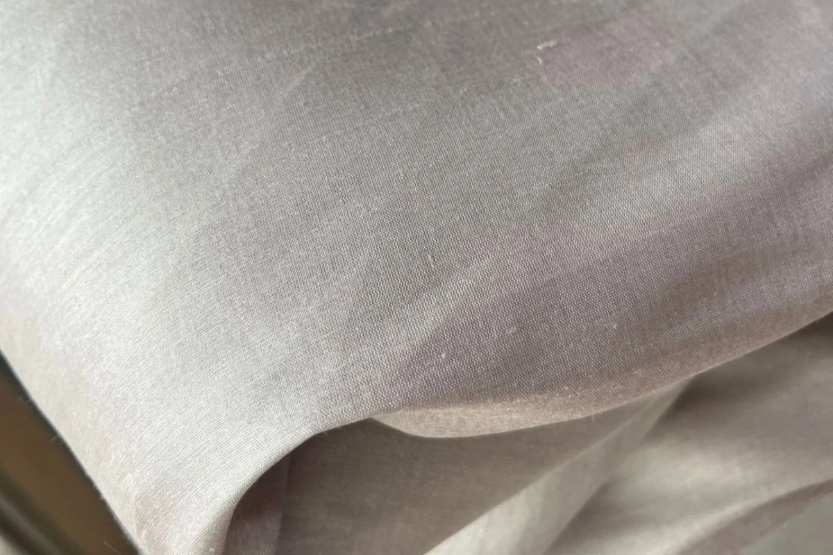 Silk, Lightly Textured, Beige-Brown Shot with Dusty Mauve