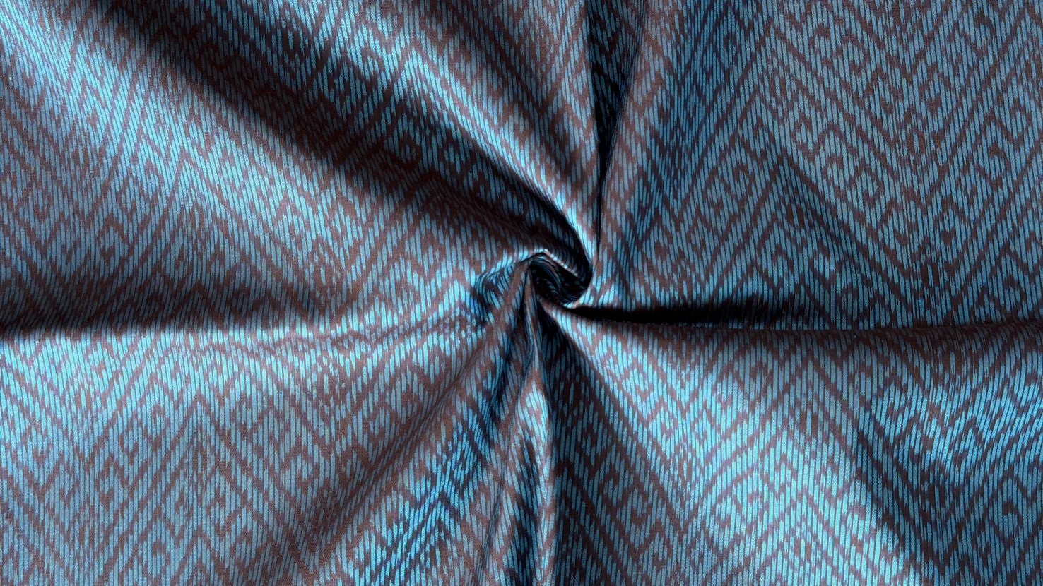 Ikat Silk, 2-Shaft, Zigzag Pattern, Dark Brown with Turquoise Ikat