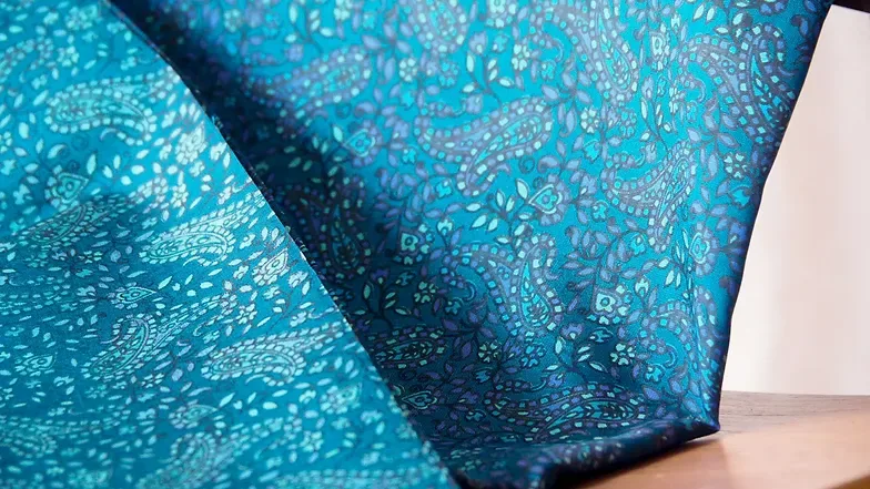 Printed Silk, Smooth Weave, 2-Ply, Light Blue