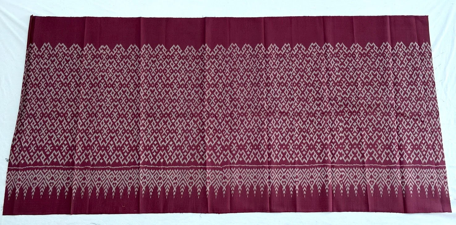 Ikat Silk, 2-Shaft, Lantern Pattern, Plum Red