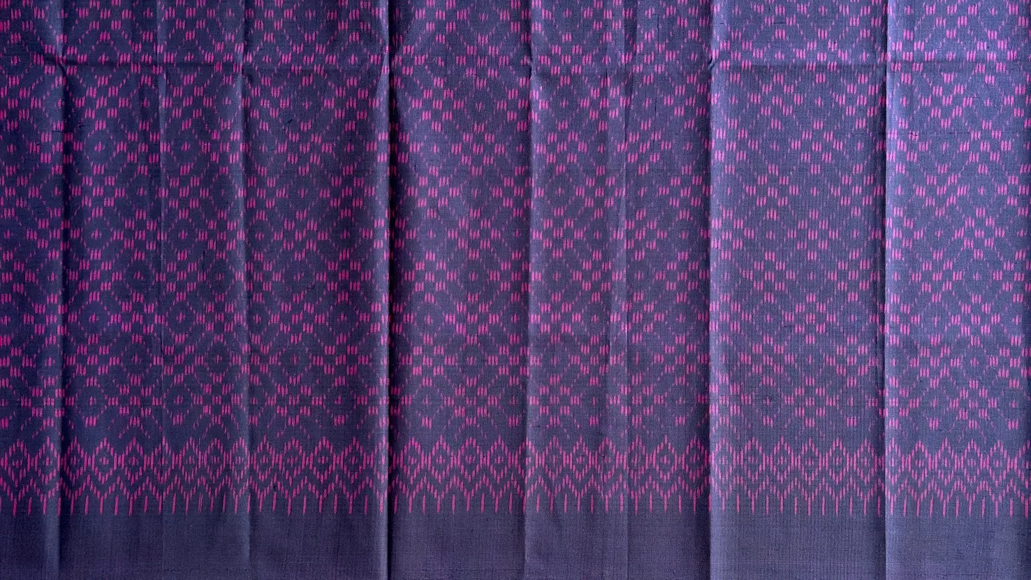 Ikat Silk, 2-Shaft, Noppakao Pattern, Dark Purple