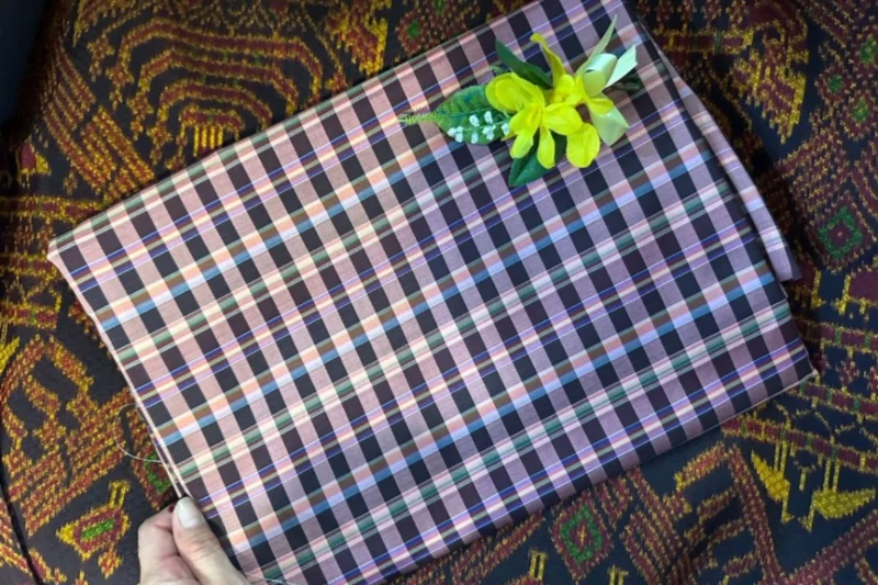 Silk Plaid, Smooth Weave, Black and Purple